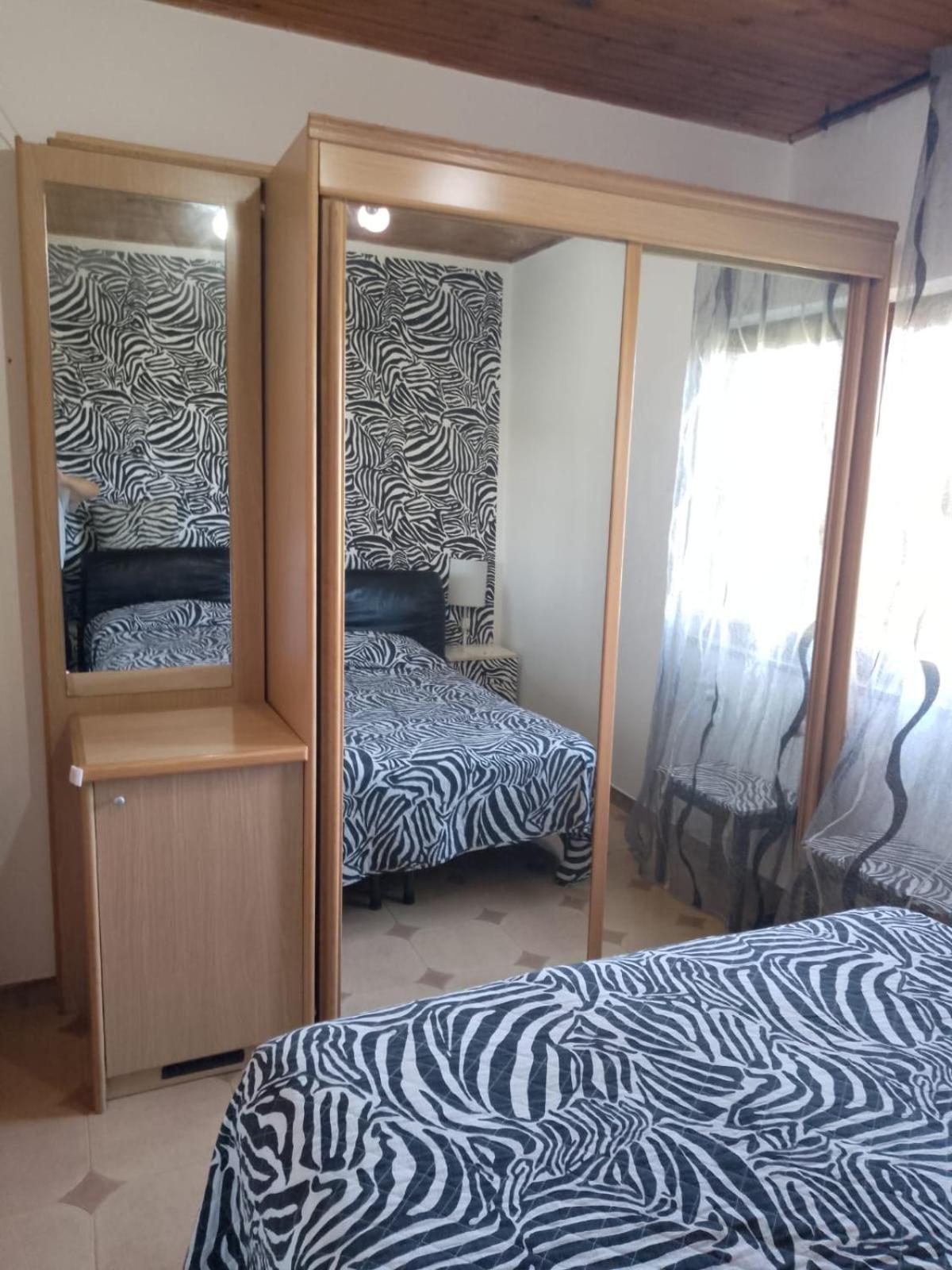 Casa Del Sole Apartment Campofelice Di Roccella Ngoại thất bức ảnh